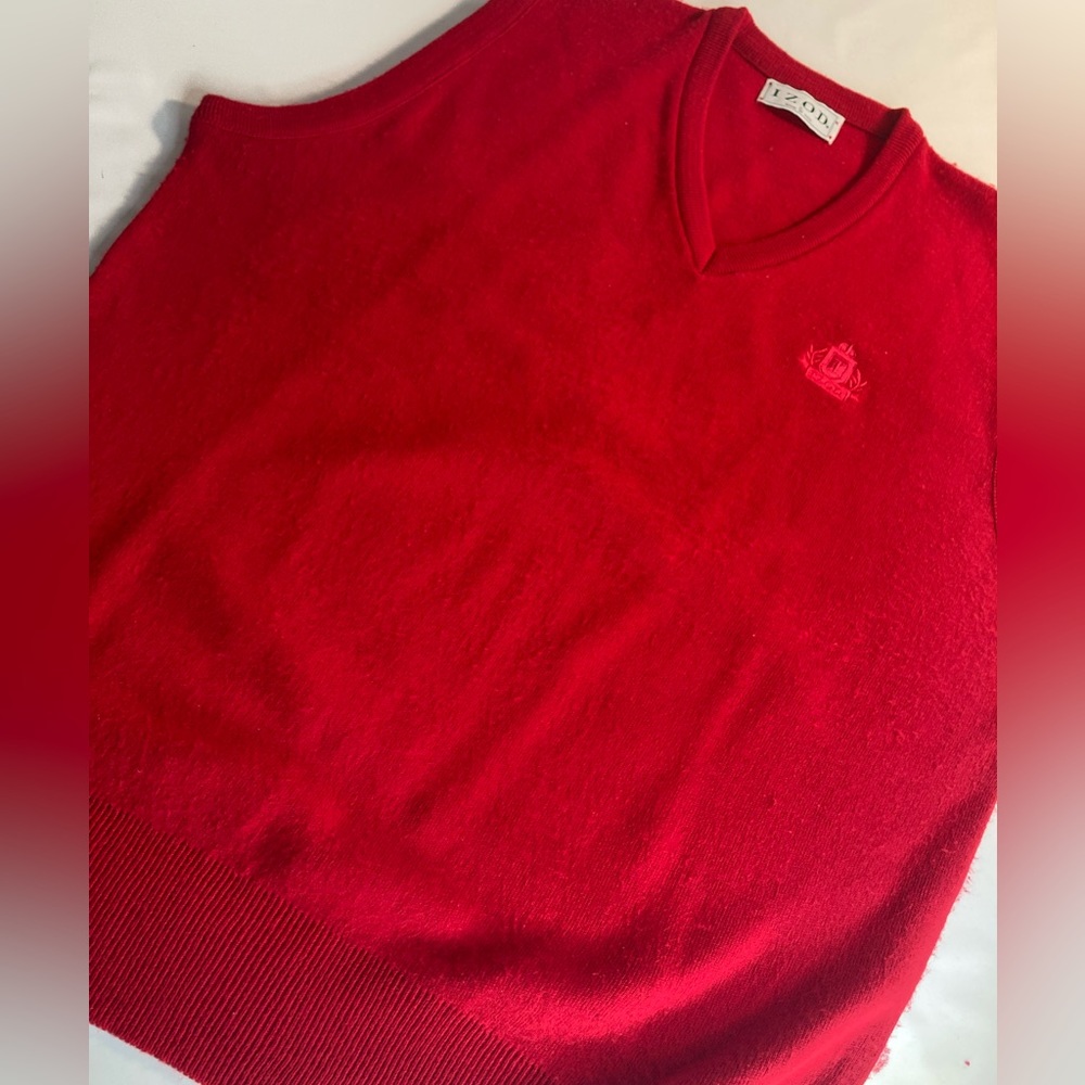 IZOD vintage red knit v neck sweater vest large